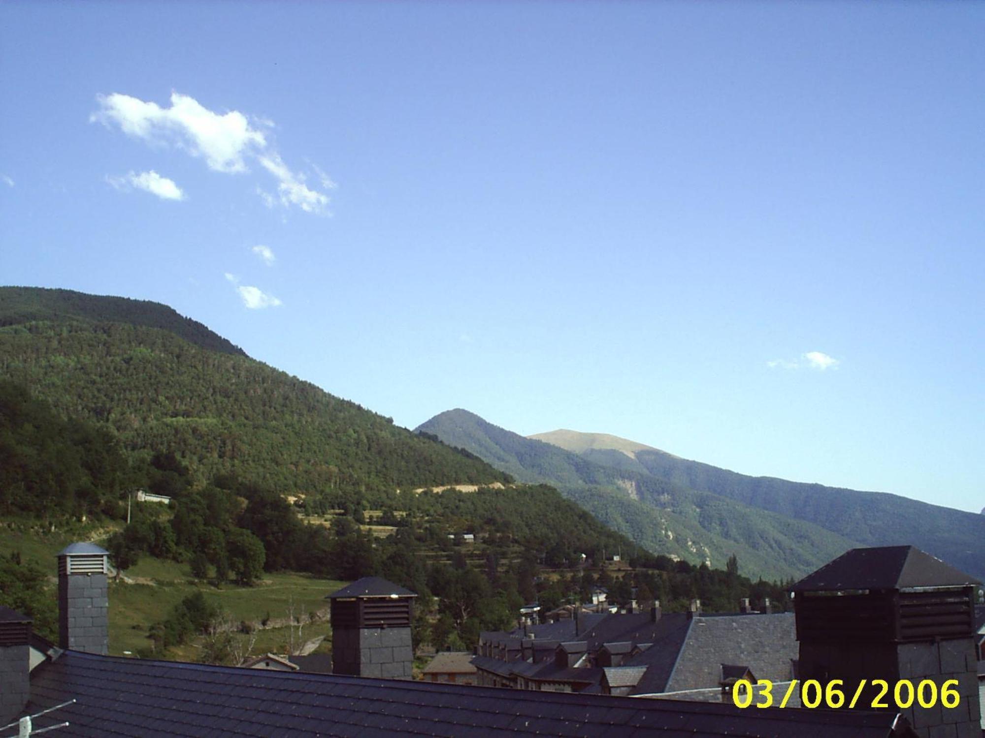 Gabarre Hotell Broto Exteriör bild