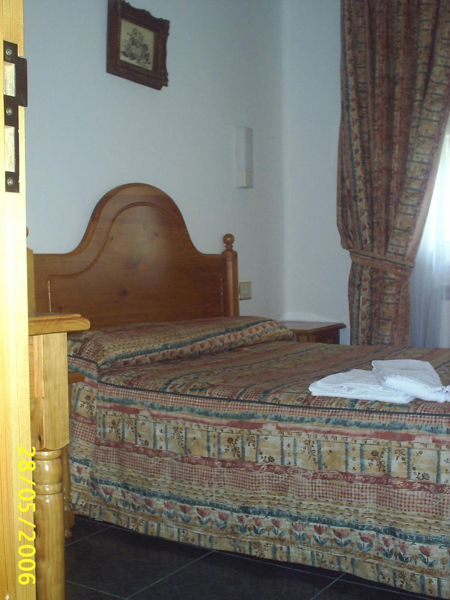 Gabarre Hotell Broto Exteriör bild